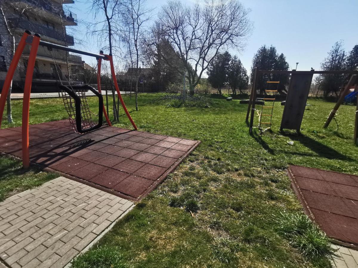 Apartament Julia Apartment Колобжег Екстериор снимка